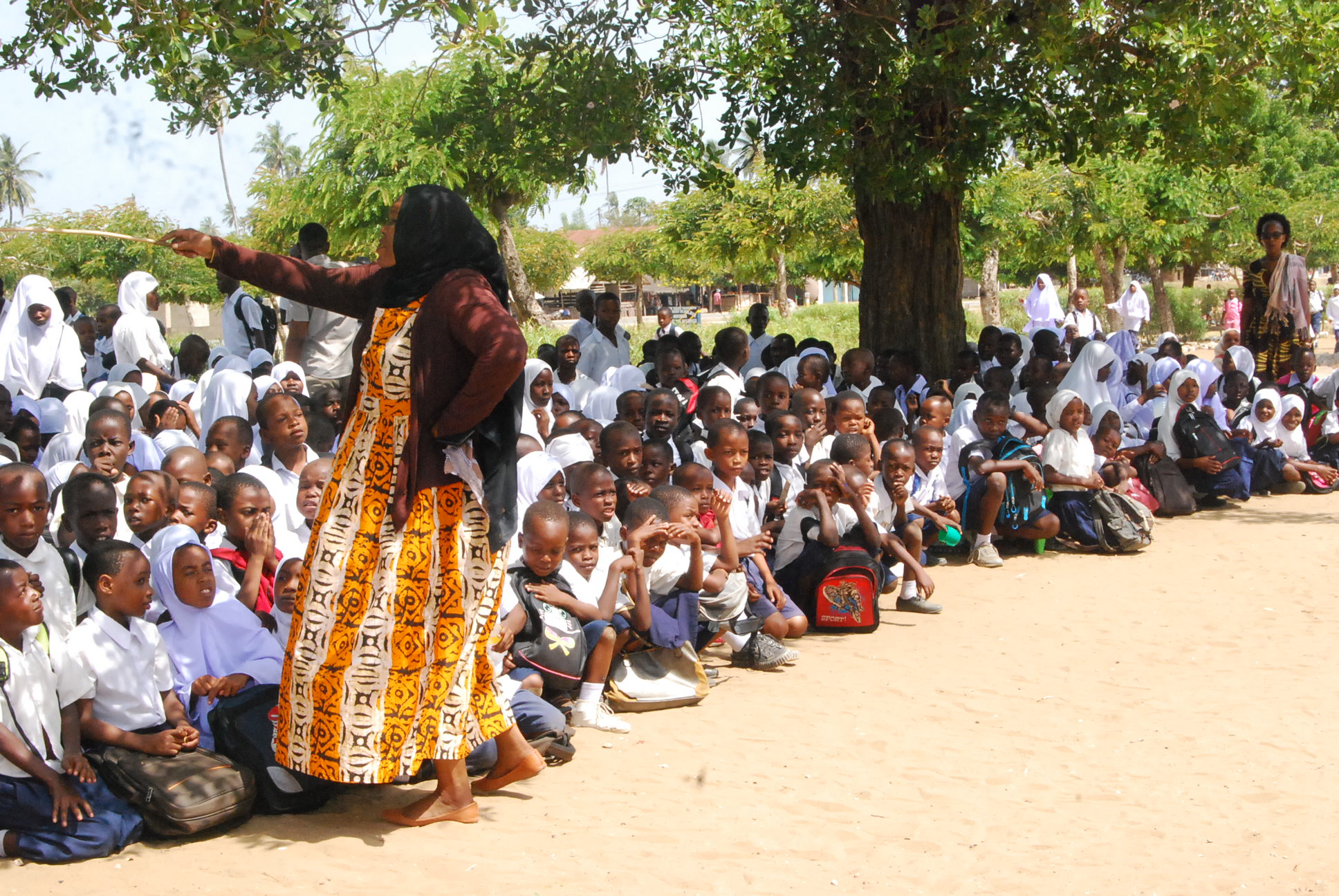 Emergency food aid distribution in Rufiji